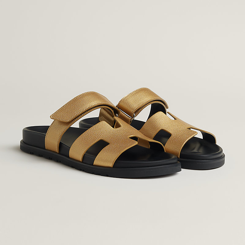 お洒落は足元から【海外限定色】HERMES Chypre サンダル 茶 Chypre sandal | Hermès USA